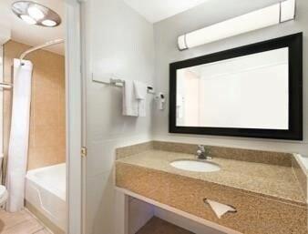 Travelodge By Wyndham Nm 2*